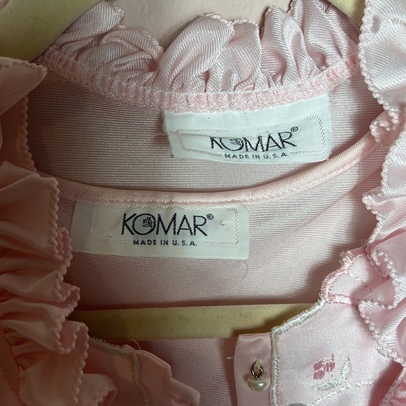 Set of Komar Vintage Light Pink Embroidered Chemise and Robe size small - Picture 8 of 14